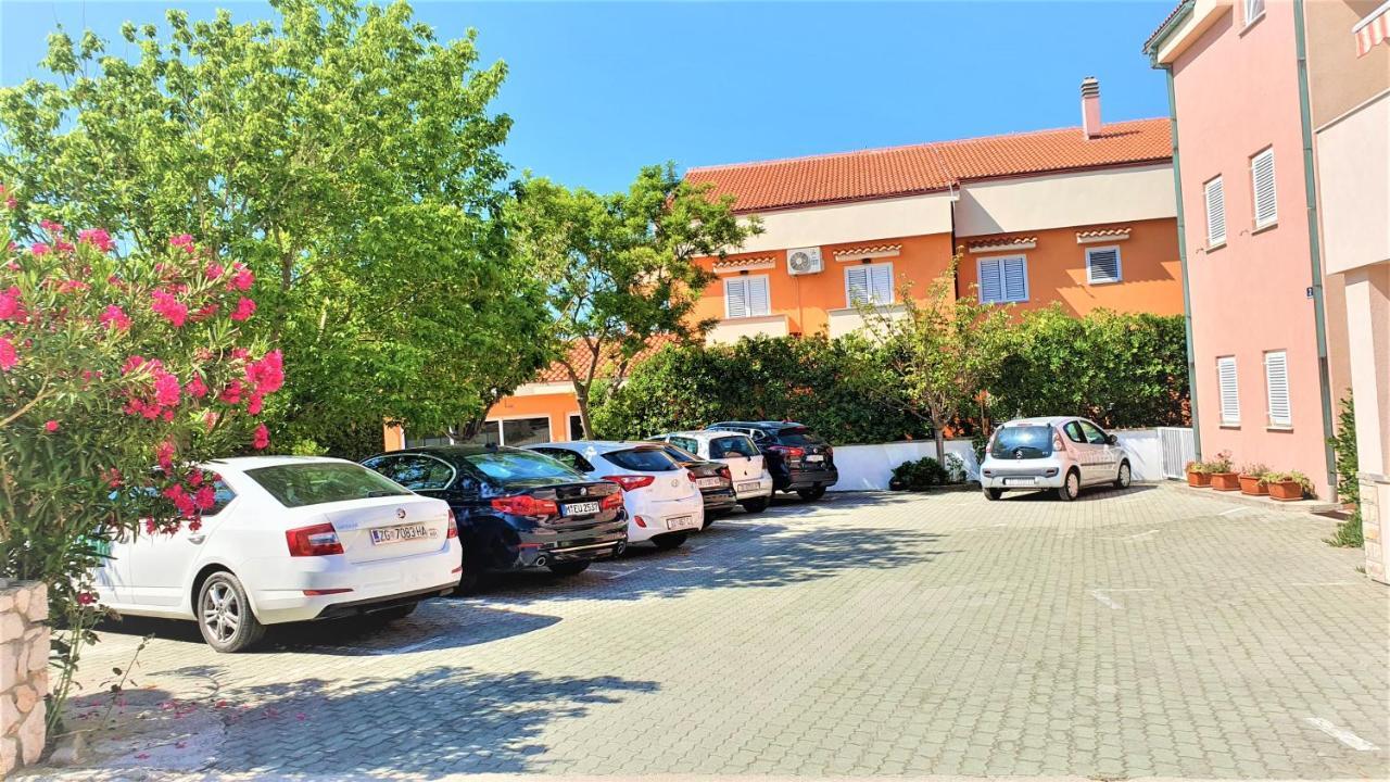 Guest House Jasna Novalja Luaran gambar